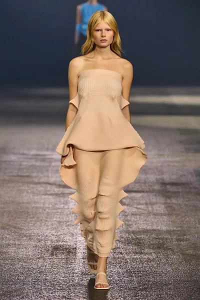 Look 34